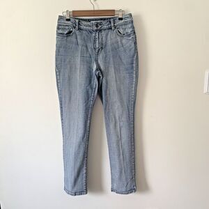 Chico's Platinum Jeans Women's Size 1 Light Blue Stright Leg Stretch RN79984